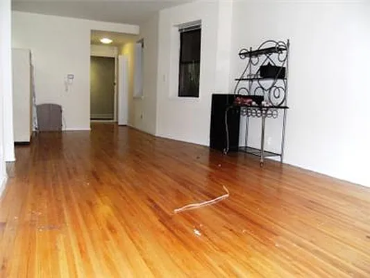 Rented by Mark David | media 36