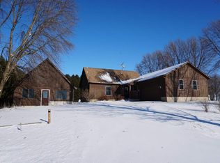 1301 Pearl St, Floyd, IA 50435
