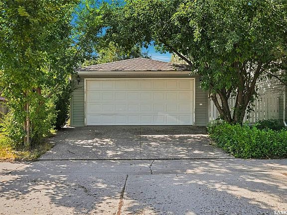 3rd image of 4200 Hillsdale STREET