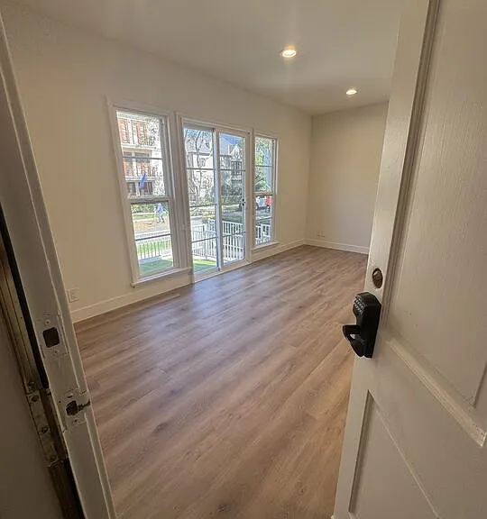 137 S Crescent Dr #1 — Photo 12