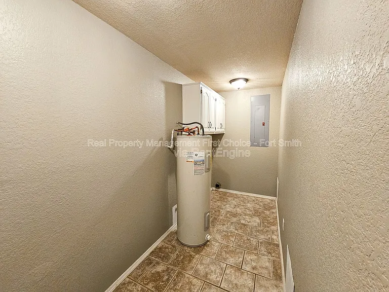 1300 Armistead Rd — Photo 12