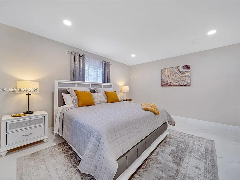 241 Oceanic Ave — Photo 13