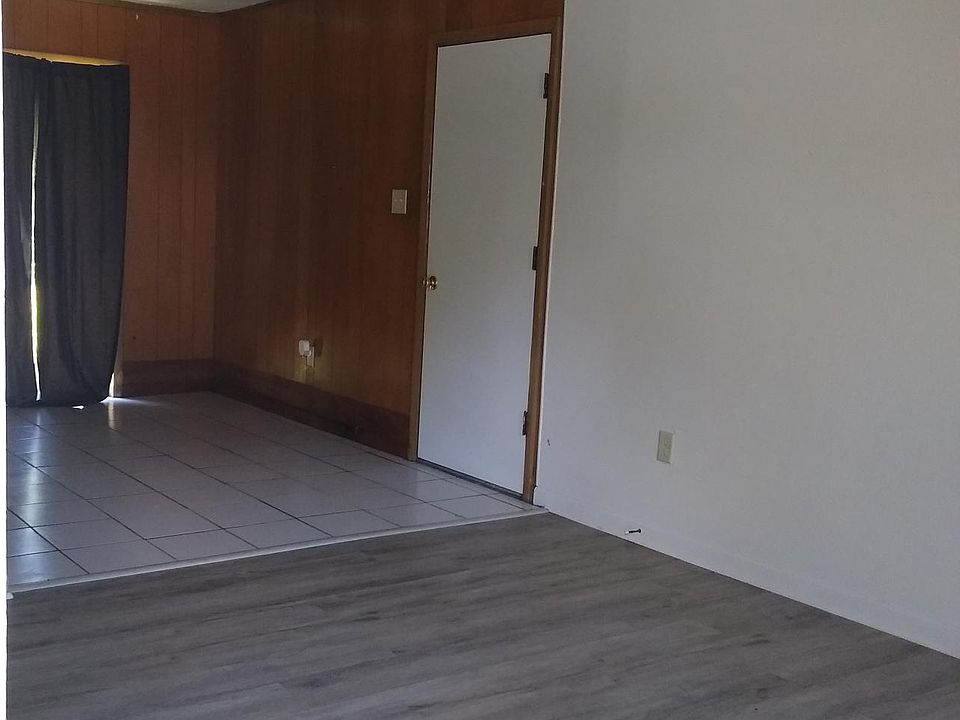 1st image of 2206 Chestwood Dr