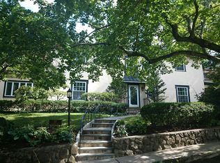 17 Chesham Rd, Brookline, MA 02445