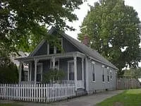 208 D St photo 1
