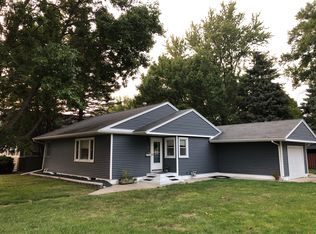 917 Central Ave E, Clarion, IA 50525