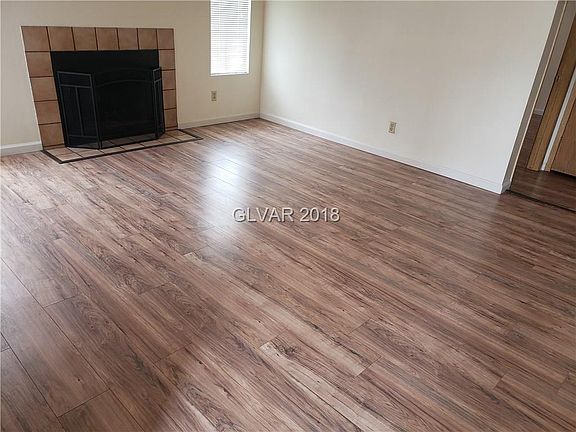 2nd image of 4634 Tracylynn Ln APT A