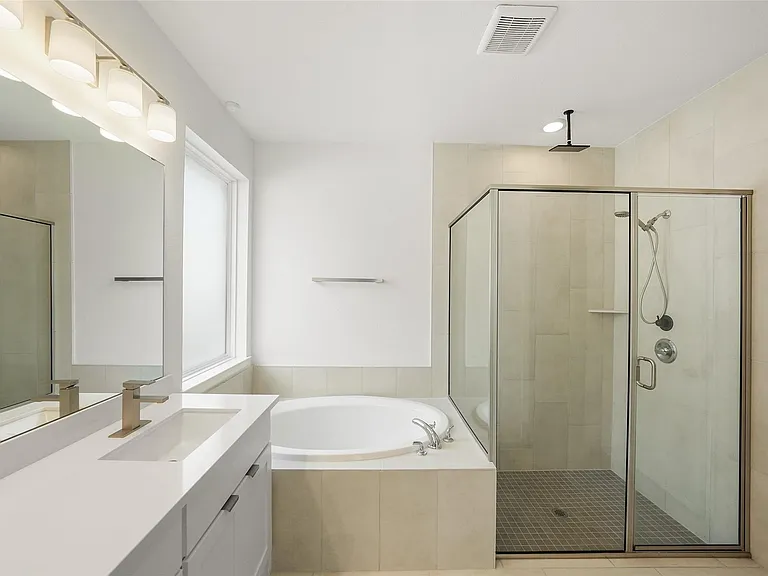 7420 Caprock Canyon Ln — Photo 14