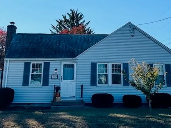 707 Chapin St, Ludlow, MA 01056