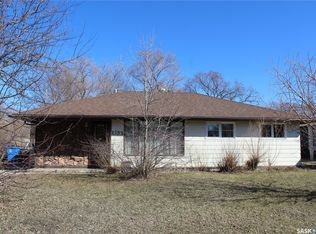 1533 Thorn Cres, Estevan, SK S4A1V7