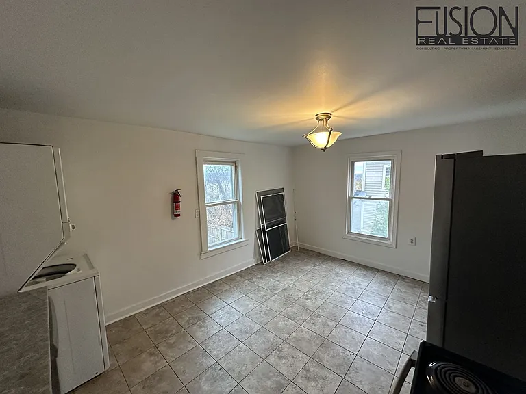 340 Manhattan Dr — Photo 22