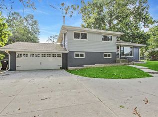 5326 N University St, Peoria, IL