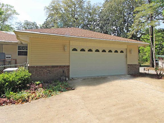 5th image of 4238 Lancaster Dr