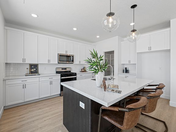 7th image of this home