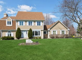 19206 W Tahoe Dr, Mundelein, IL