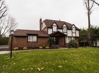103 Greenview Dr, Indiana, PA 15701