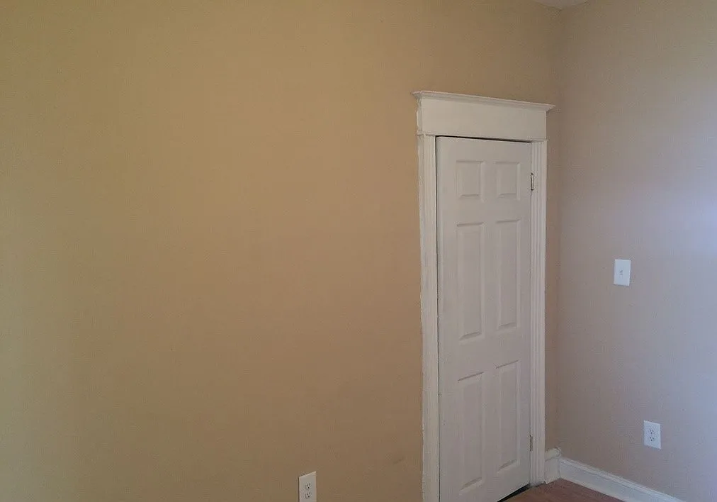 1828 South Alden Street - 1 — Photo 2