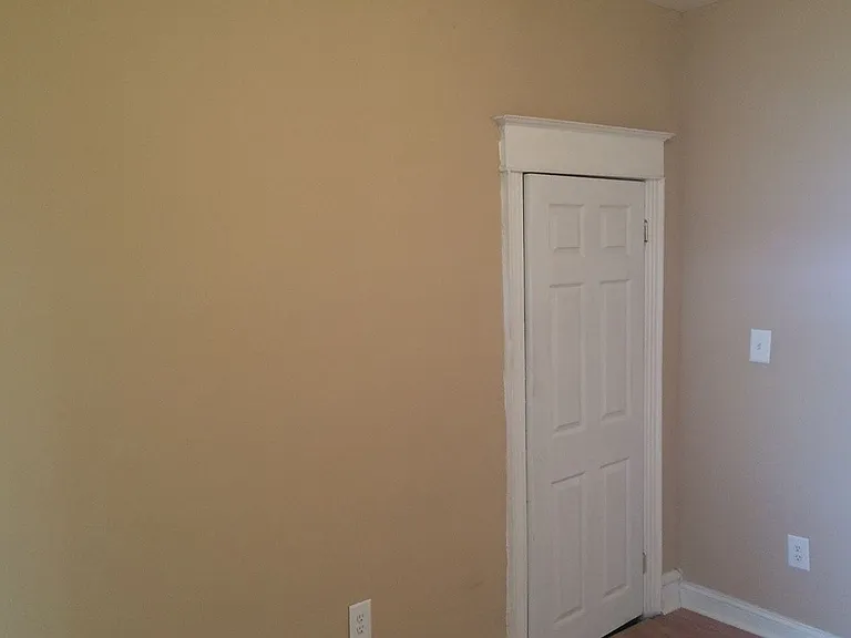 1828 S Alden St — Photo 2