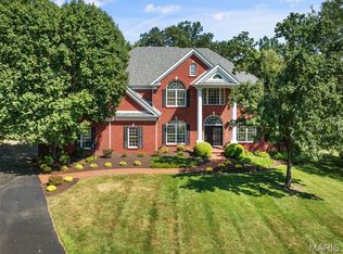 3 Longrove Ln, Saint Louis, MO 63131