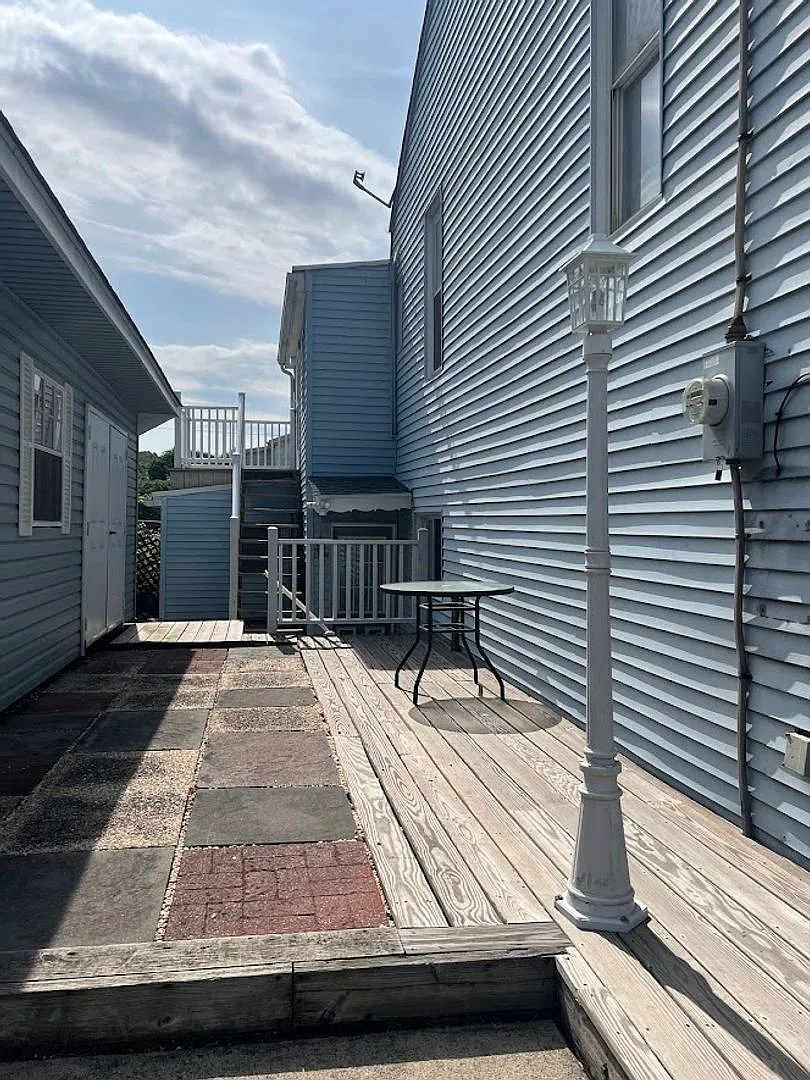 Newly Updated Single Family Home — Photo 3