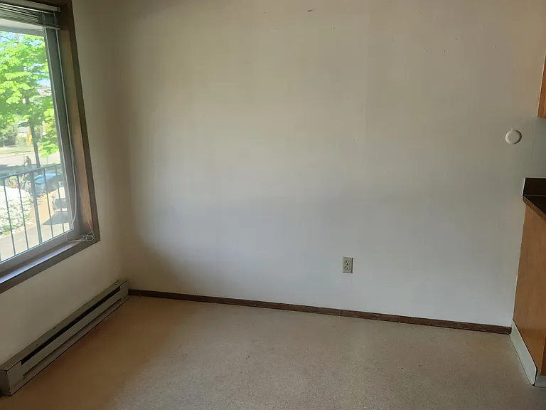 550 SE 60th Ave #206 — Photo 4