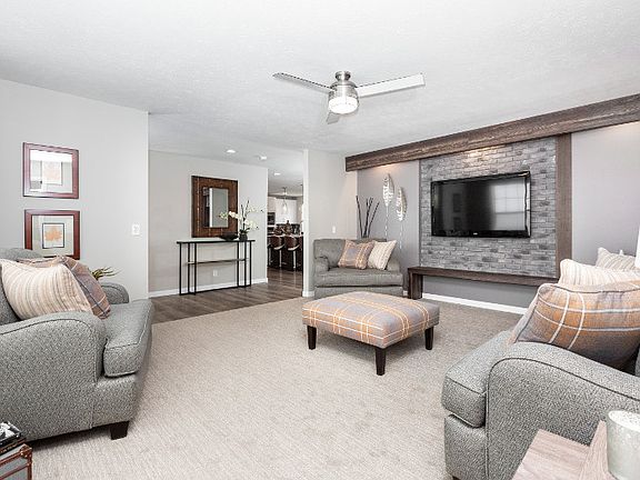 2nd image of 6582 Stratford Dr
