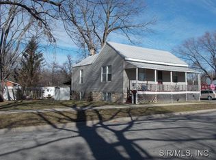 511 Fairfax St, Carlyle, IL