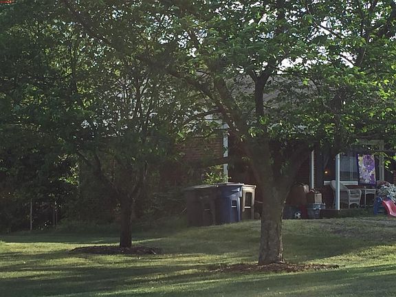 2nd image of 520 Georgia Ave