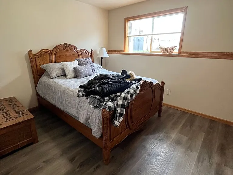 8204 S Hughes Ave #2 — Photo 22