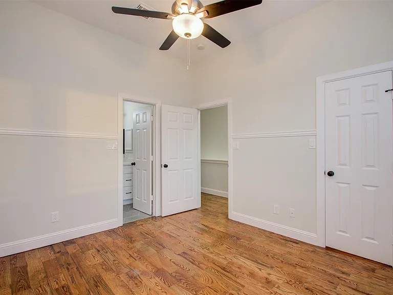 1733 Tuam St — Photo 28
