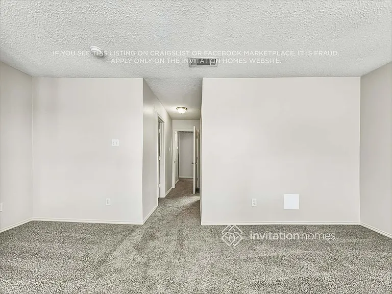5201 Waltham Ct — Photo 10