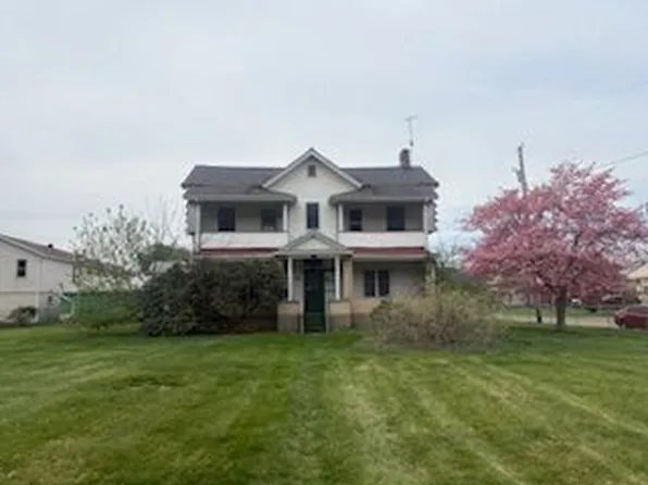 7209 Front River Rd, Pittsburgh, PA 15225