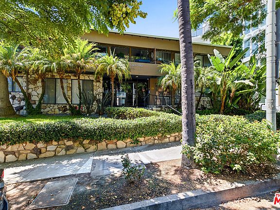 3rd image of 1275 Havenhurst Dr APT 15