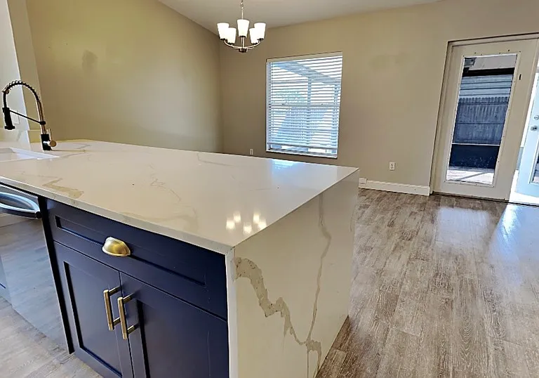 2709 Manor Hill Dr — Photo 7