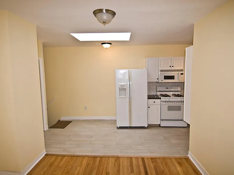 441 Hallett St #2 — Photo 25