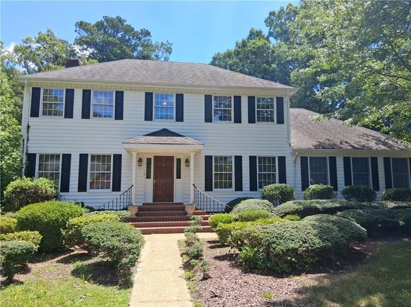 876 Bishopsgate Ln, Virginia Beach, VA 23452
