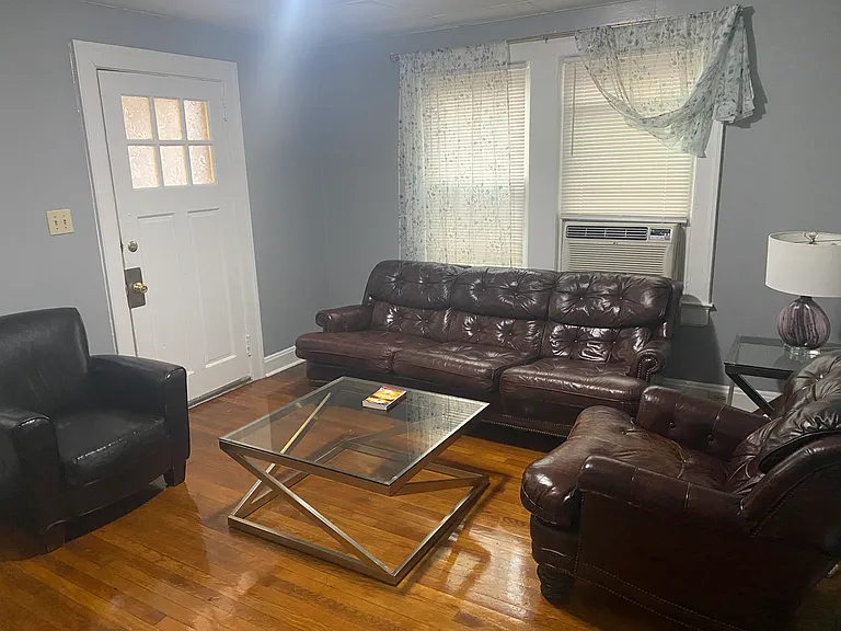 1109 N Buchanan Blvd #C — Photo 4