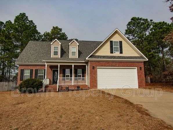 118 N Dakota Ct, Spring Lake, NC 28390