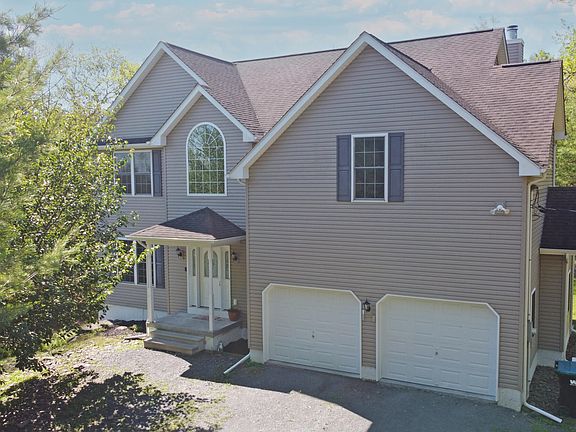 2nd image of 100 Teak Ln