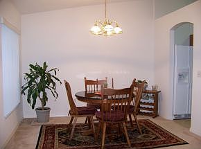 2nd image of 2815 NE 24th Pl