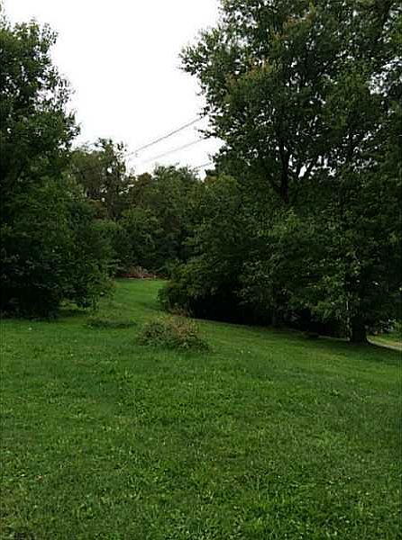 2nd image of 2930 E Hardies Rd