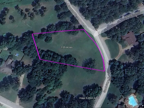 Southridge Ct, Batesville, AR 72501