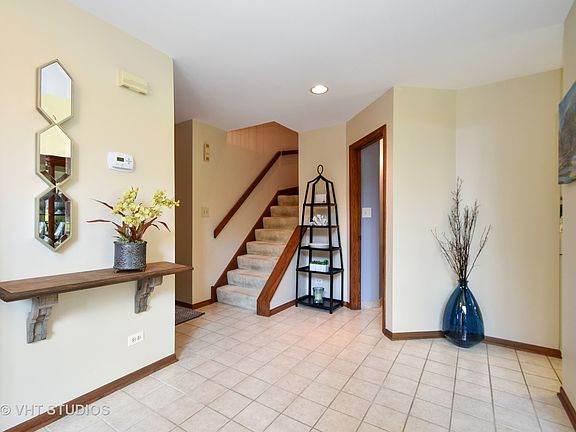 3rd image of 3050 Candlewood Ct #2