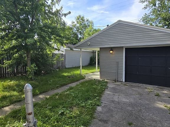 4th image of 3155 McKinley St