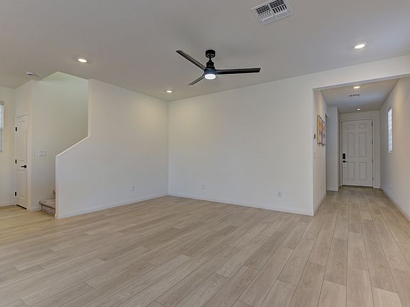 3rd image of 4274 Golden Fleece Ave