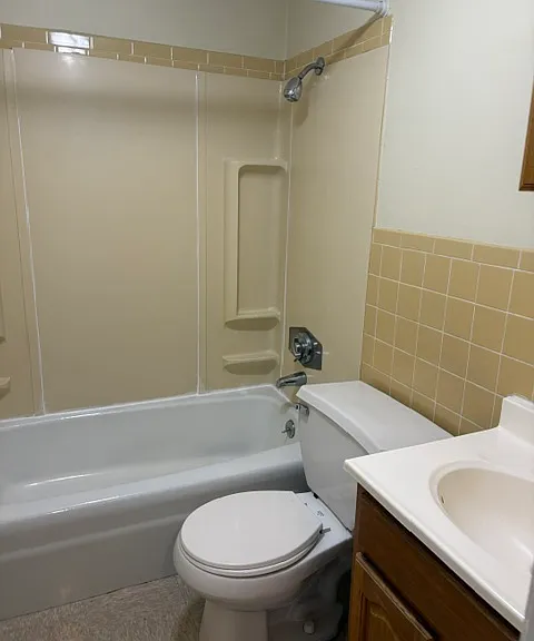 28 Dinan Dr #7 — Photo 8