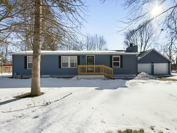 23571 Engle St, Cassopolis, MI 49031