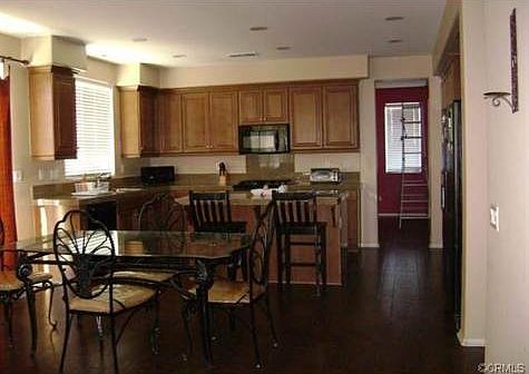 4th image of 1258 Huckleberry Ln