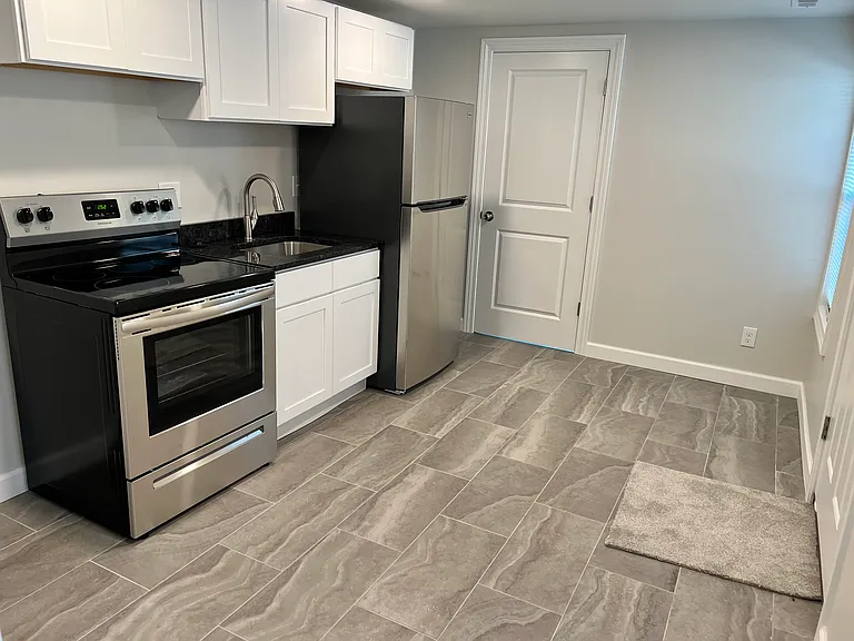 11671 Hartel Ave #4 — Photo 3