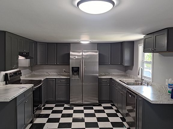 4th image of 718 Gamble Dr